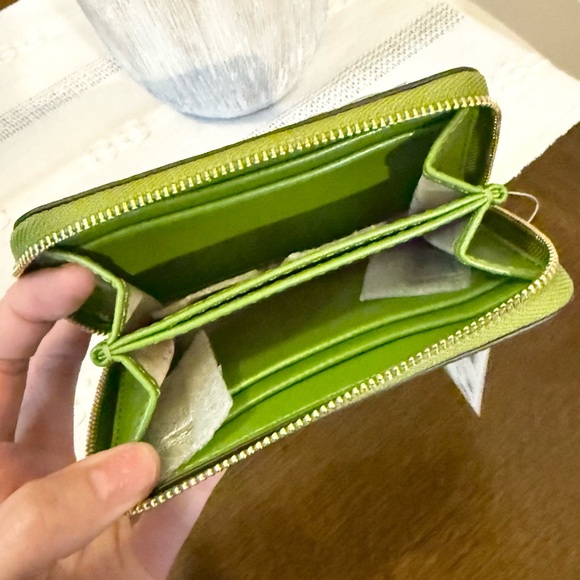 Michael Kors Meadow Green Compact Wallet - Picture 5 of 5